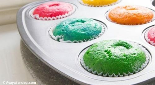 کاپ کیک های مغزدار با جوجه های رنگی