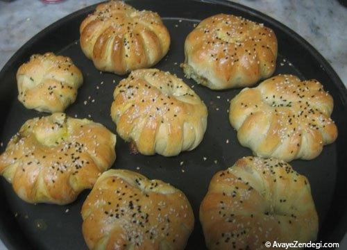 طرز تهیه و پیچیدن خمیر پیراشکی مرغ