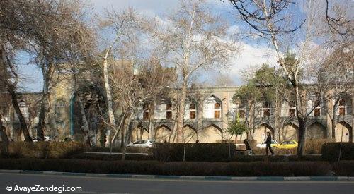 معماری ایرانی: مدرسه چهارباغ 