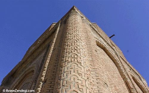  یادمان سرخ سلجوقی ها در مراغه 