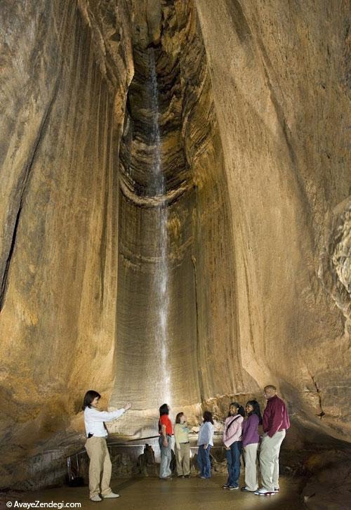 زیباترین آبشار زیرزمینی جهان