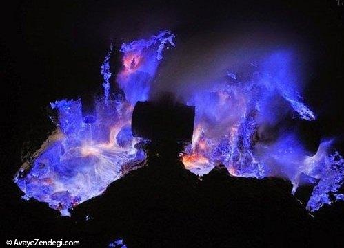  آتشفشانی به رنگ آبی 