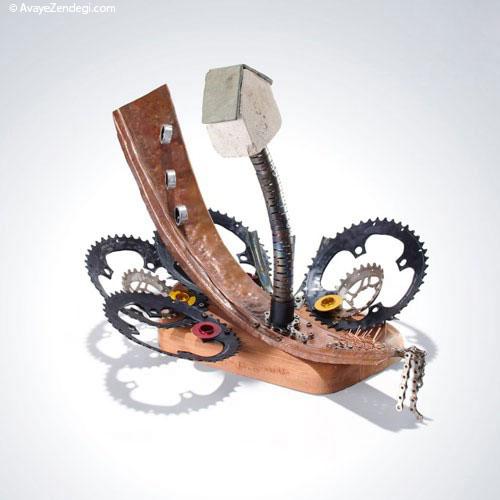 عکس های جالب از هنرنمایی با قطعات دوچرخه