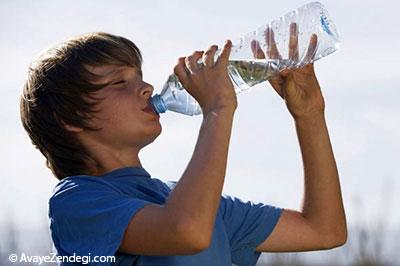 ۶ علامت کمبود آب بدن 
