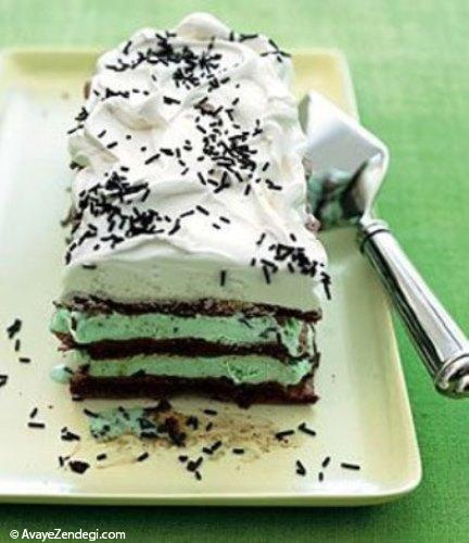 طرز تهیه کیک بستنی شکلاتی و نعنایی