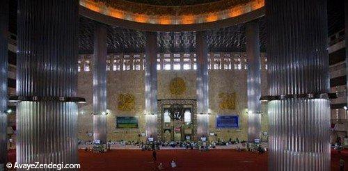  مسجد استقلال بزرگترین مسجد مسلمانان در اندونزی 