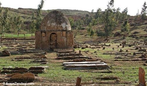 چهارطاقی و قبرستان باستانی دره شهر