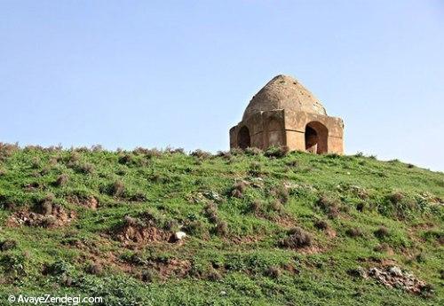 چهارطاقی و قبرستان باستانی دره شهر