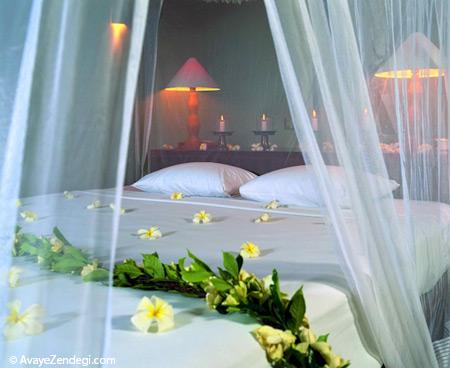 شیک ترین مدل تزیین تخت عروس با گل های طبیعی