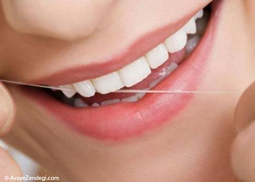 مزایای استفاده از مسواک قبل از نخ دندان